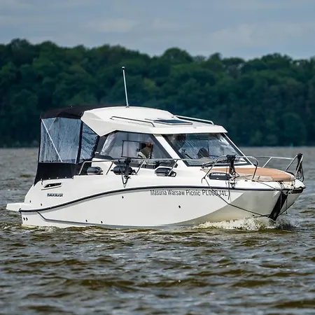 Masuria Warsaw Picnic Botel *